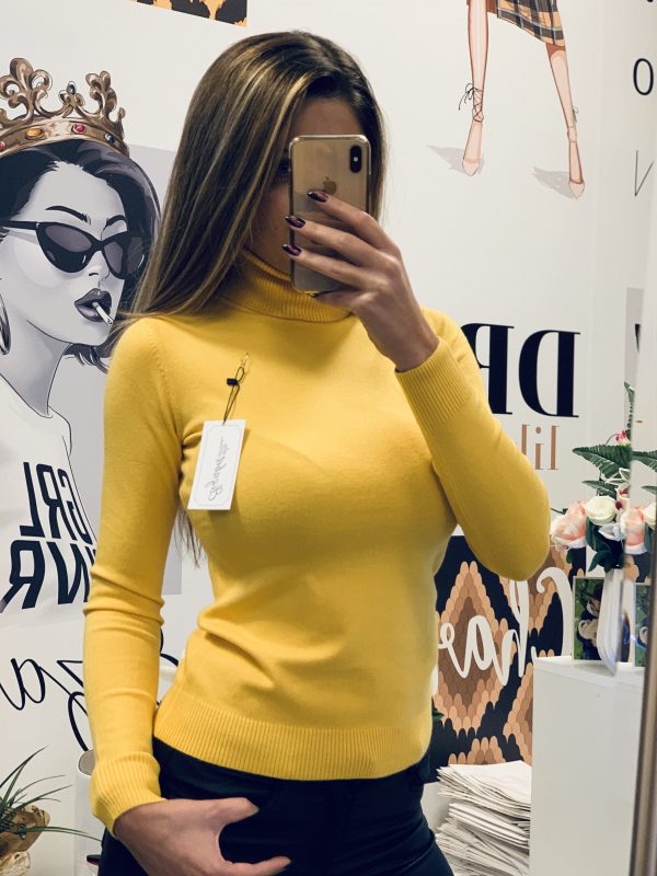Поло блузка от фино плетиво в жълто elizabet.bg