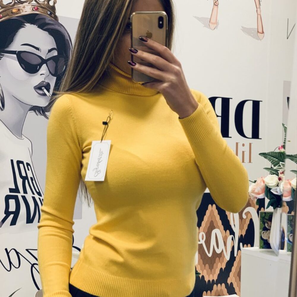 Поло блузка от фино плетиво в жълто