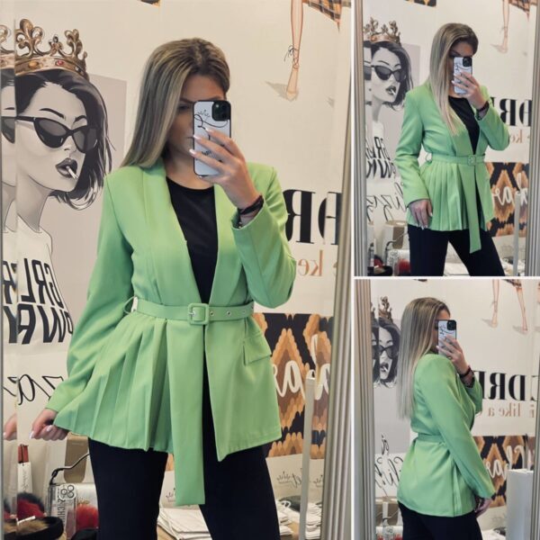 Дамско зелено сако с колан