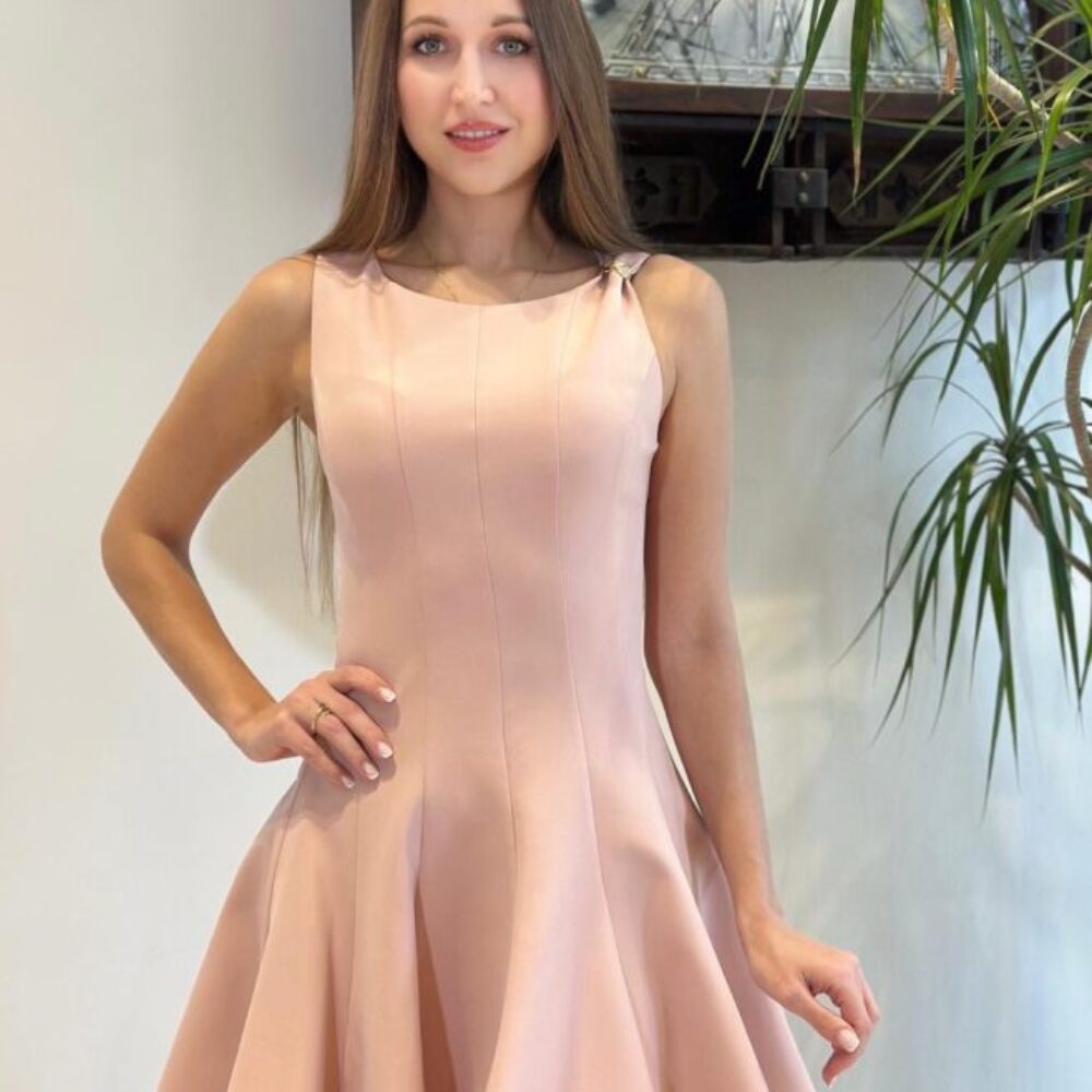 Barbie dress в бебешко розово elizabet.bg
